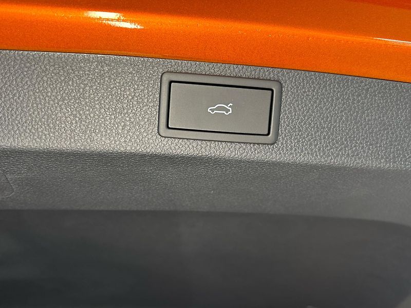 Škoda Karoq (2026) Sportline - fotka 35 z 36