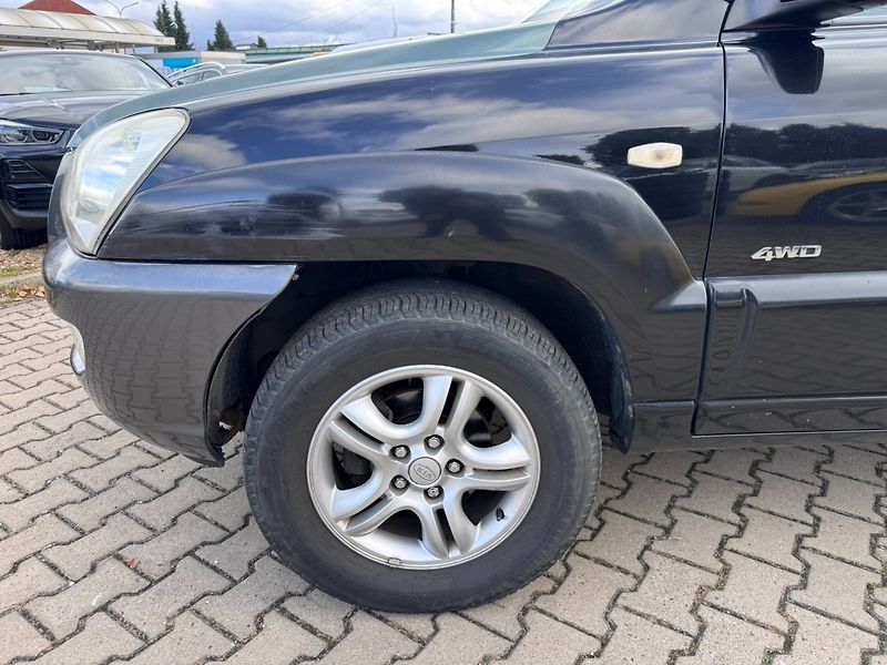 Kia Sportage (2004) 2,7i V6 129 KW AUTOMAT 4X4 - fotka 13 z 45