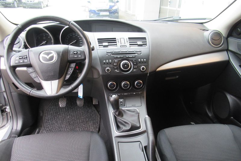 Mazda 3 1.6 CD AUT. KLIMA SADA ALU KOL - fotka 10 z 20