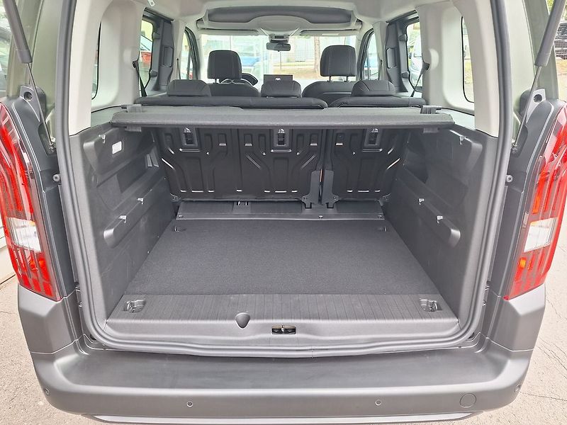 Peugeot Rifter (2026) ALLURE 1.2 PT 110k MAN6 N1 - fotka 6 z 21