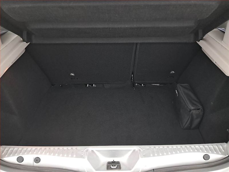 Dacia Sandero (2018) 0.9 TCe, LPG, ČR,1.maj - fotka 13 z 15