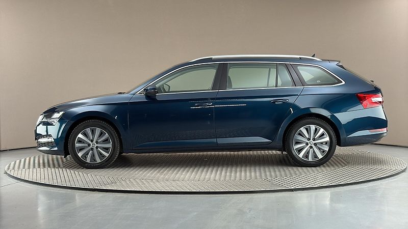 Škoda Superb 2.0 TDI DSG Style Combi - fotka 4 z 28