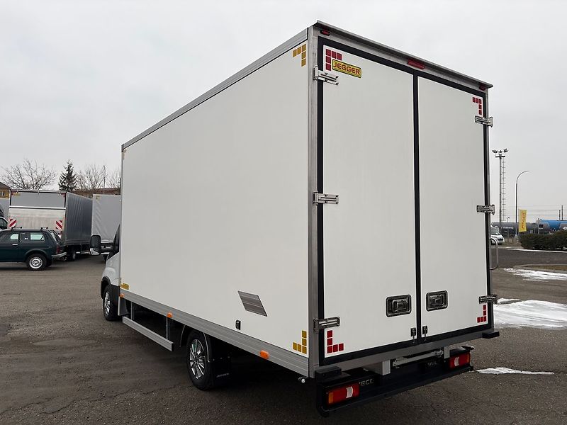 Iveco Daily (2026) 3.0, 180k, Skříň, 10palet - fotka 2 z 20