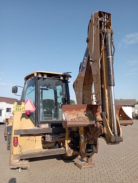 Caterpillar (2010) 432E - fotka 8 z 16