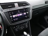 Volkswagen Tiguan 2,0 TDI 110kW DSG R-line DPH - náhled 23