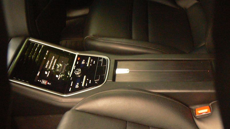 Porsche Panamera (2019) - fotka 19 z 20