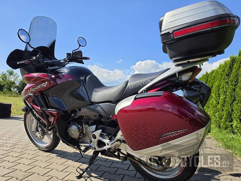 Honda XL 1000 V Varadero (2007) EFI ABS - fotka 17 z 20