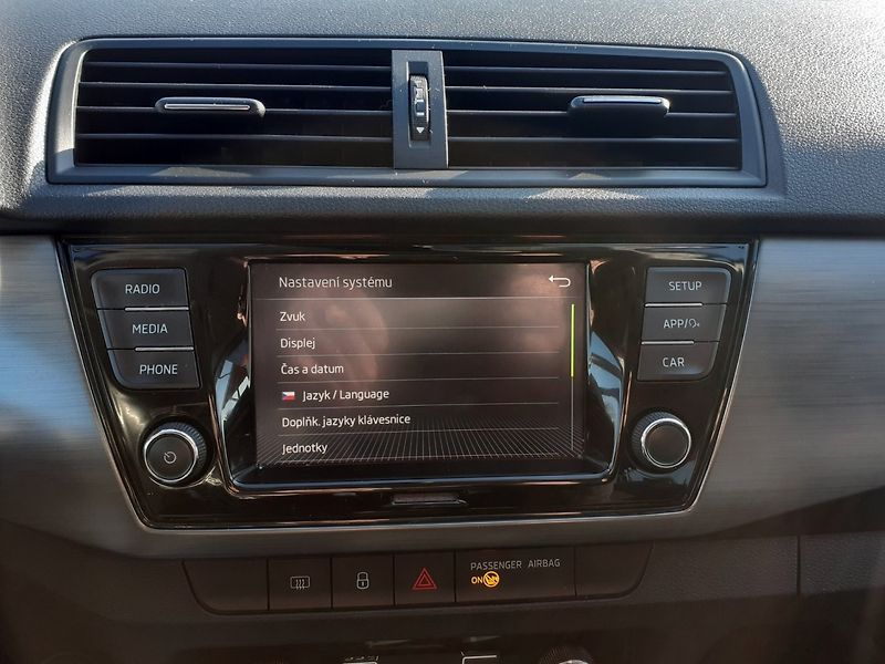 Škoda Fabia (2019) III Kombi 1.0 TSi 81KW - fotka 14 z 42