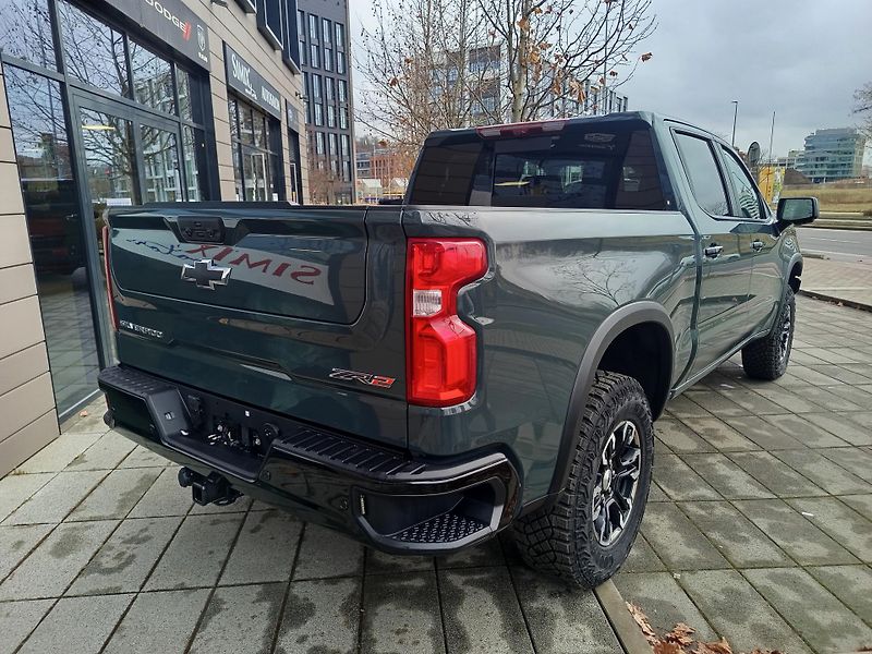 Chevrolet Silverado (2025) ZR2, Cypress, rezervováno - fotka 4 z 22