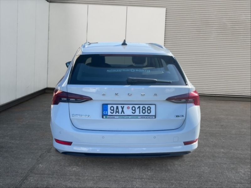 Škoda Octavia 1,5 e-TEC Style DSG - fotka 5 z 11