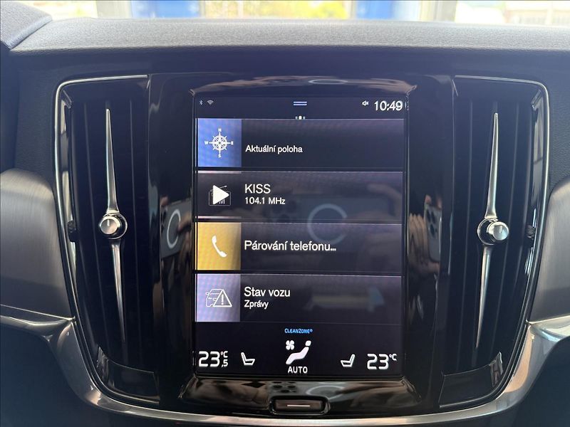 Volvo V90 2,0   140kW,D4,AWD,SERVISKA, - fotka 20 z 34