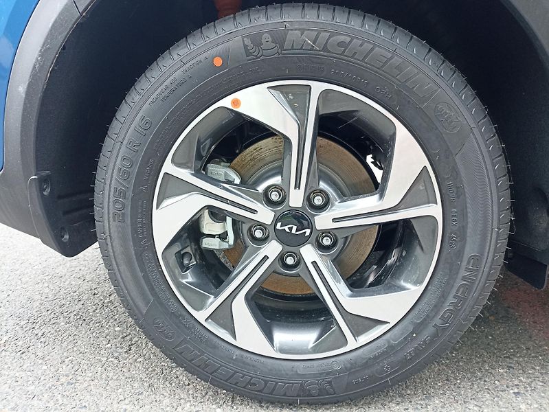 Kia XCeed 1.6 T-GDi 7DCT  Exclusive  - fotka 5 z 15