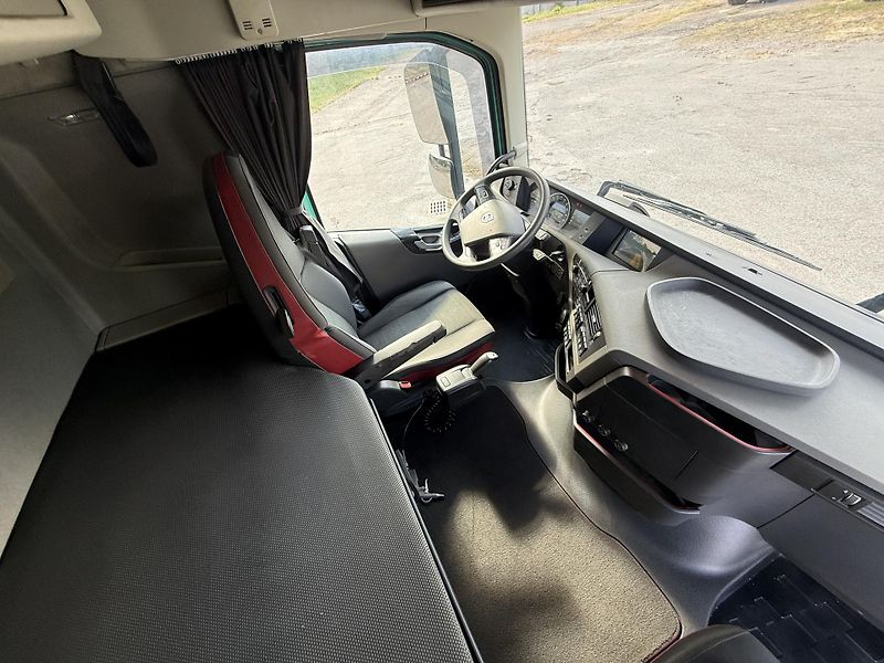 Volvo FH 500 6x4 Bordmatic TOP STAV  - fotka 16 z 23