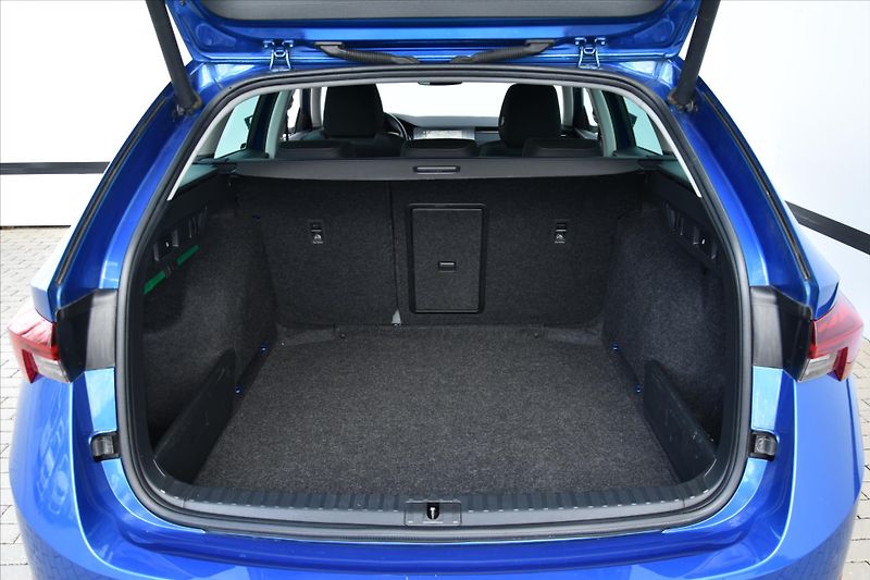 Škoda Octavia 2.0 TDI 110kW DSG STYLE ČR - fotka 12 z 31