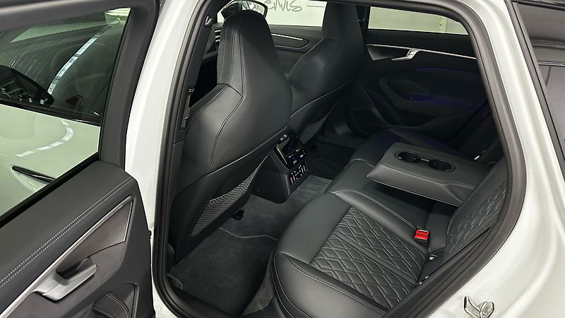 Audi A6 S-LINE / ZÁRUKA / TOP STAV - fotka 25 z 51