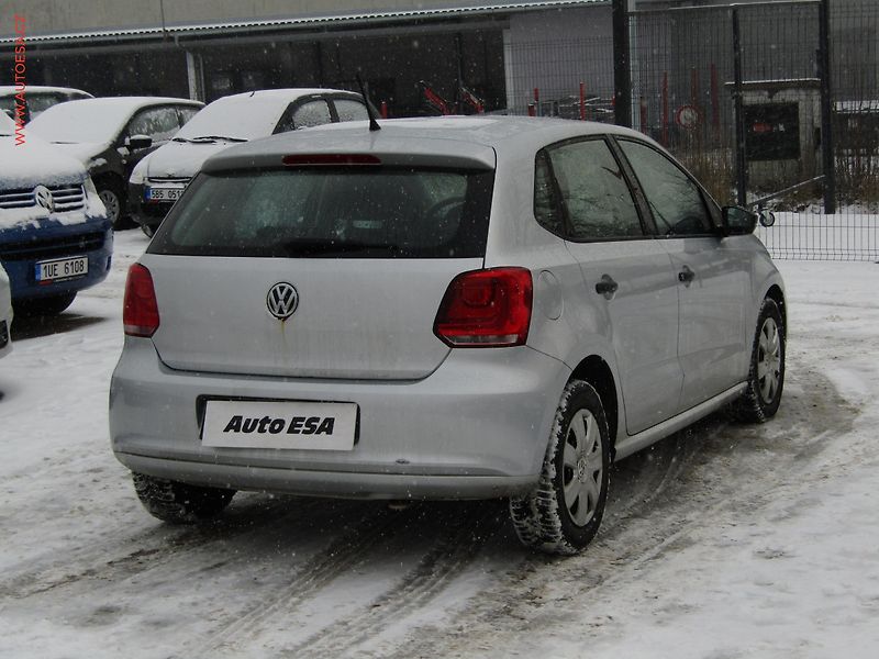 Volkswagen Polo (2011) 1.2i, AC - fotka 4 z 14