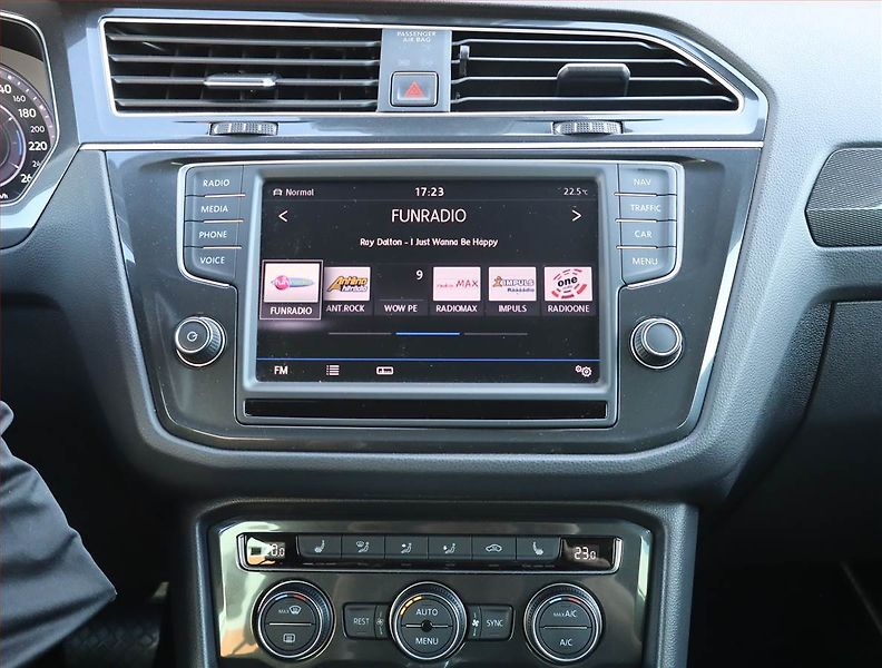 Volkswagen Tiguan (2017) 2.0 TDI - fotka 12 z 19