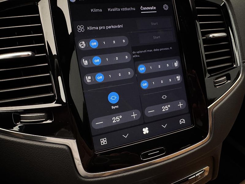 Volvo XC90 T8 AWD RECHARGE DARK PLUS CZ  - fotka 40 z 51