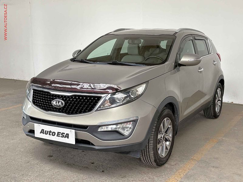 Kia Sportage (2014) 1.7CRDi, ČR, AC, kamera - fotka 3 z 16