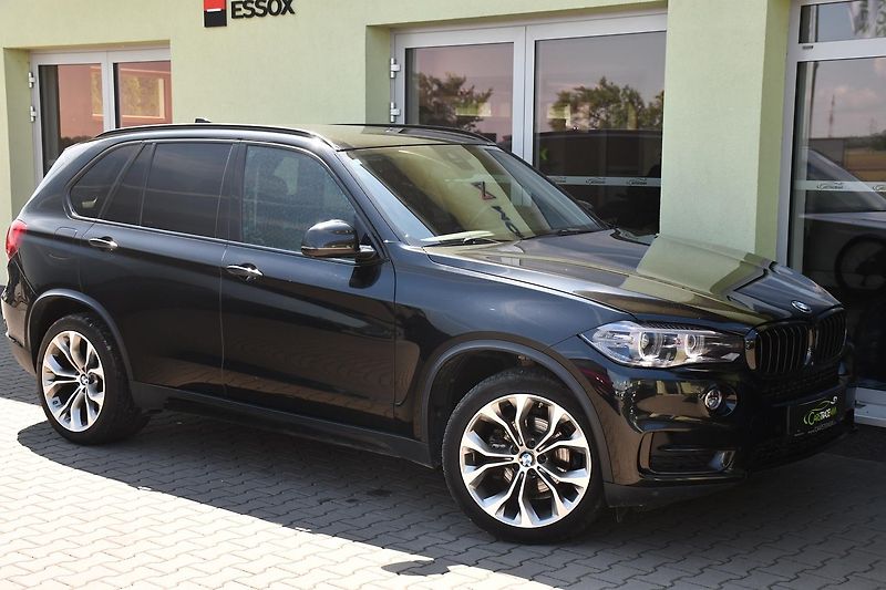 BMW X5 xDrive30d NAVI KŮŽE KAMERA - fotka 2 z 39