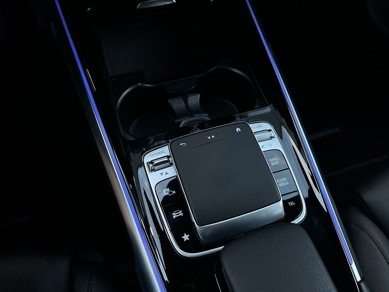 Mercedes-Benz GLB (2020) 200d-Progressive-P.KAMERA - fotka 32 z 45