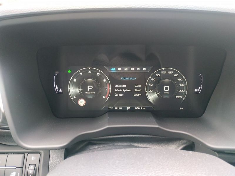 KGM Tivoli 1.5T Style 2WD, AT SKLADEM - fotka 16 z 30