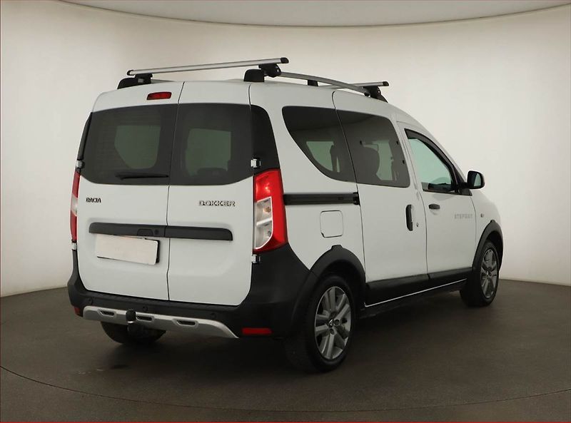 Dacia Dokker (2017) Stepway 1.6 SCe, 5Míst - fotka 5 z 15