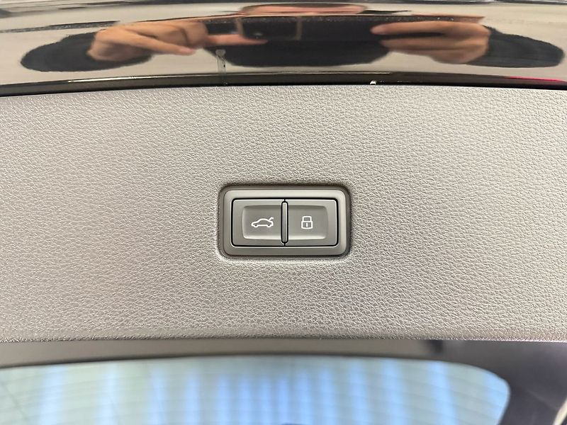 Audi Q8 55TFSi e QUATTRO S-LINE, B&O, - fotka 34 z 36