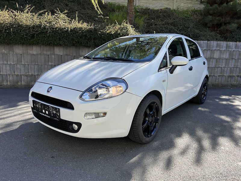 Fiat Punto 1.2 8v 51 kW 43.000KM - fotka 7 z 10