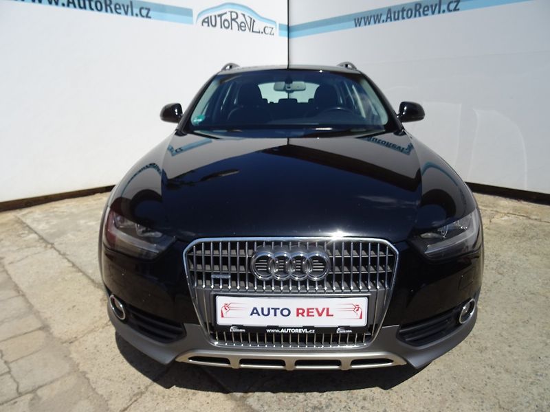 Audi A4 (2012) 2.0TDi,130kW,1maj,s.kni,navi - fotka 21 z 24