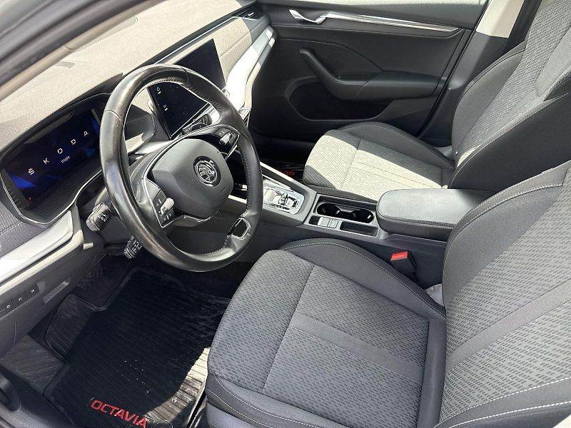 Škoda Octavia (2022) Combi 2.0 TDI DSG Style+ - fotka 6 z 31