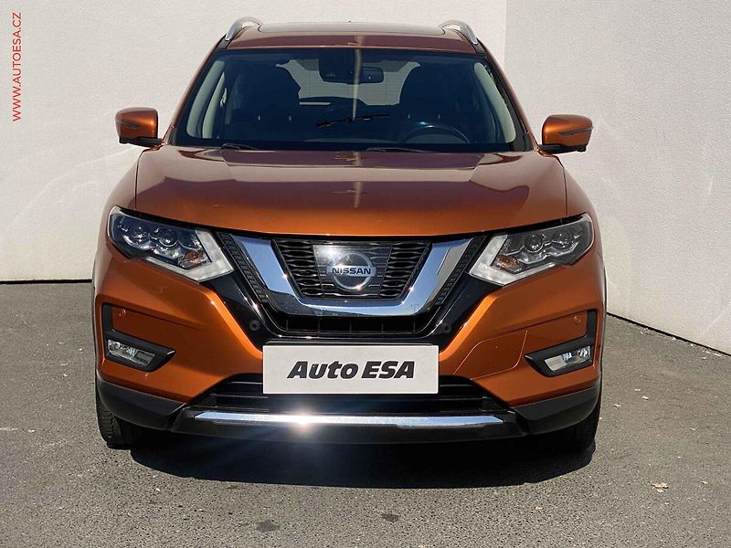 Nissan X-Trail (2018) 2.0 dCi 4x4, Tekna, AT, +ALU - fotka 2 z 23