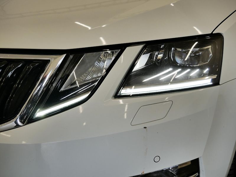 Škoda Octavia - fotka 9 z 25