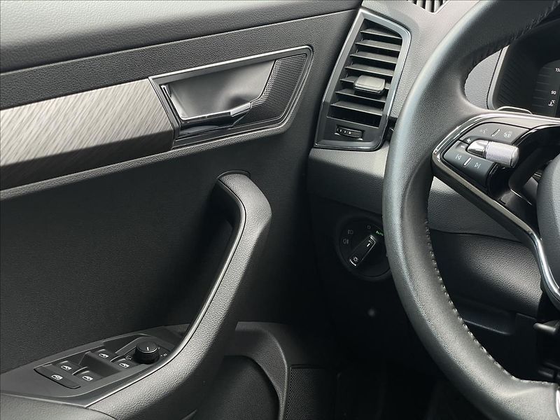 Škoda Karoq 2,0 TDI 4x4 DSG Style - fotka 14 z 24