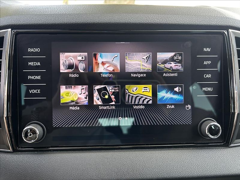 Škoda Karoq 1,0 TSi DPH  Kessy,LED,1xMajit - fotka 19 z 50