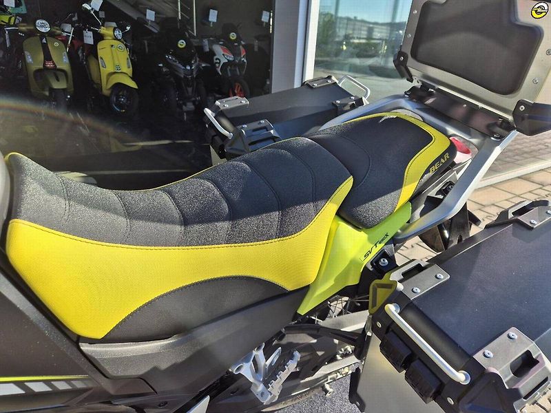 QJ Motor (2025) SVT 650 X (2025) – 1. majitel, - fotka 13 z 20