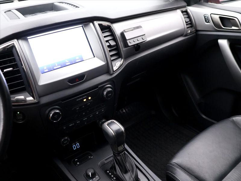 Ford Ranger 3,2 TDCi 147kW Double Cab Aut. - fotka 25 z 40