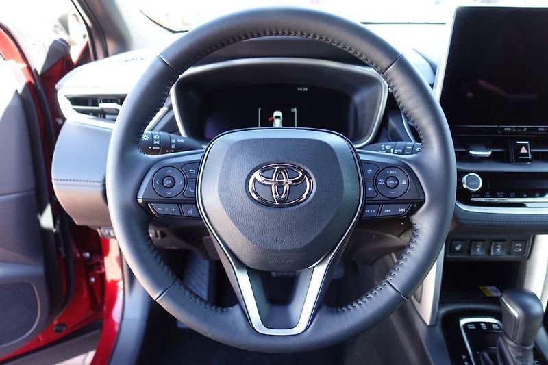 Toyota Corolla Cross 2,0 HEV Executive (bi-tone) 4x - fotka 18 z 34