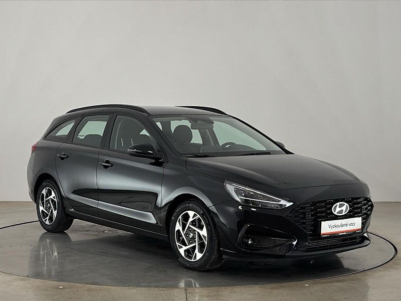 Hyundai i30 Smart DCT - fotka 14 z 26