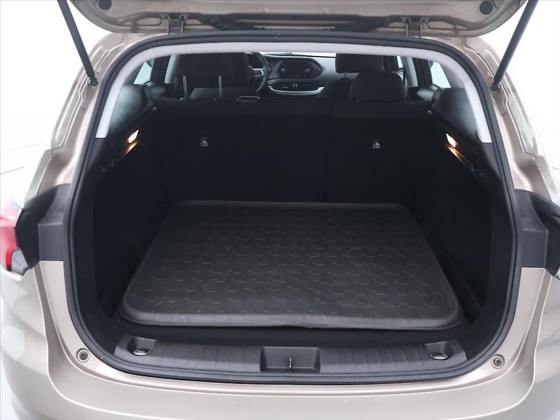 Fiat Tipo 1,4 70kW CZ Klima Lounge - fotka 10 z 31