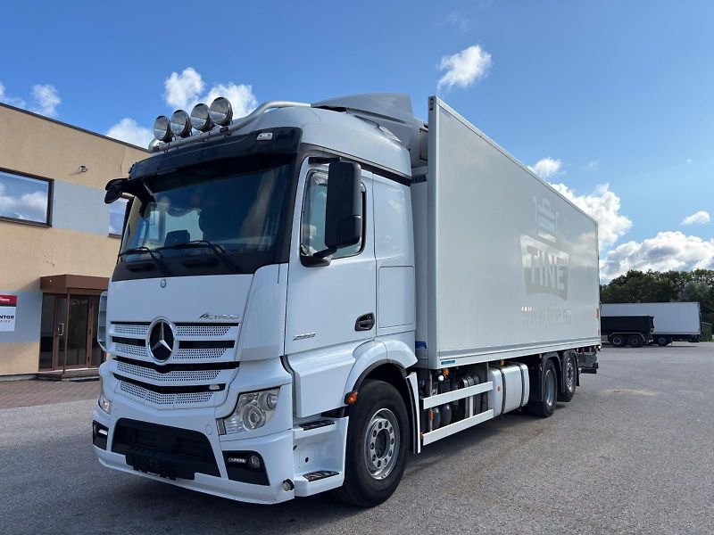 Mercedes-Benz Actros (2018) 2553 6x2 chlaďák EURO 6 - fotografie inzerátu