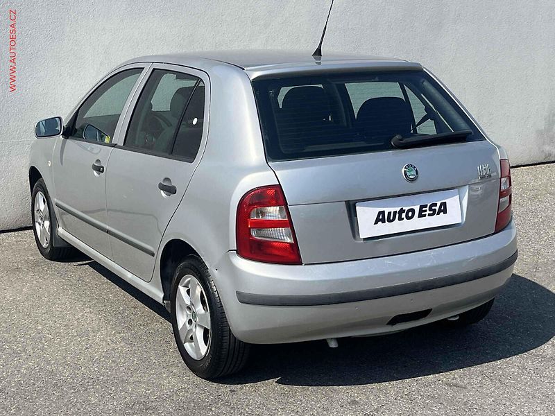 Škoda Fabia (2004) 1.2i, ČR, AC, TZ, výhřev sed - fotka 6 z 13