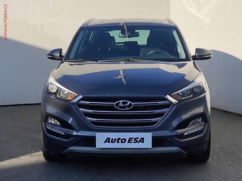 Hyundai Tucson (2016) 1.7 CRDi, AT, navi, kamera - fotka 2 z 18