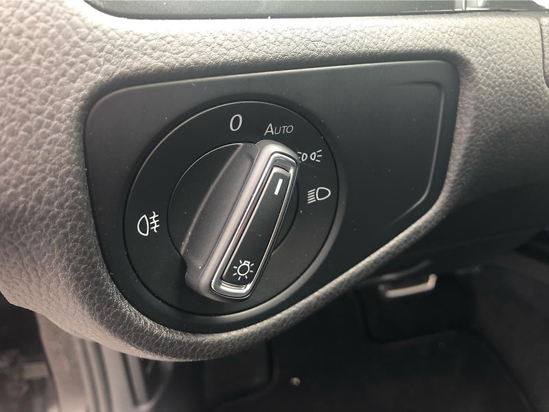 Volkswagen Golf COMFO 100 E1F SoH: 88% - fotka 16 z 29