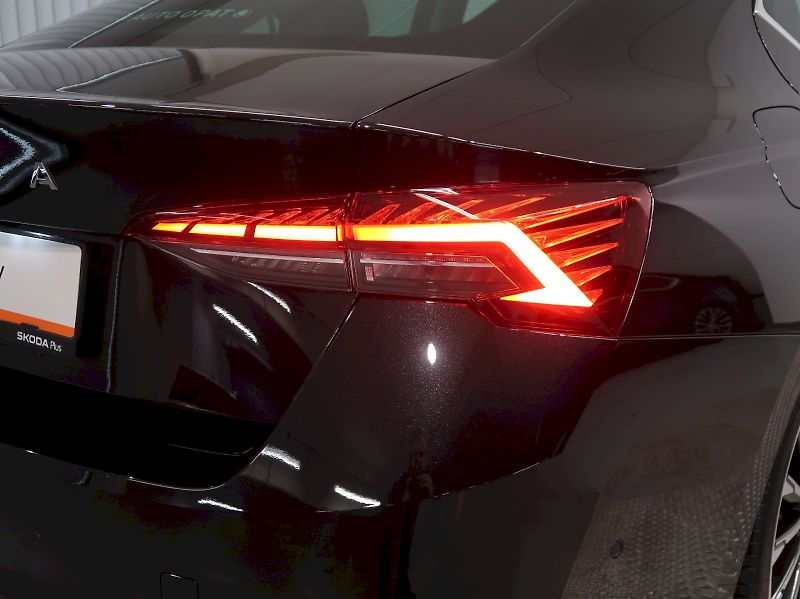 Škoda Octavia (2025) EXCLUSIVE 2.0TDI 110KW DSG TAŽ - fotka 11 z 46