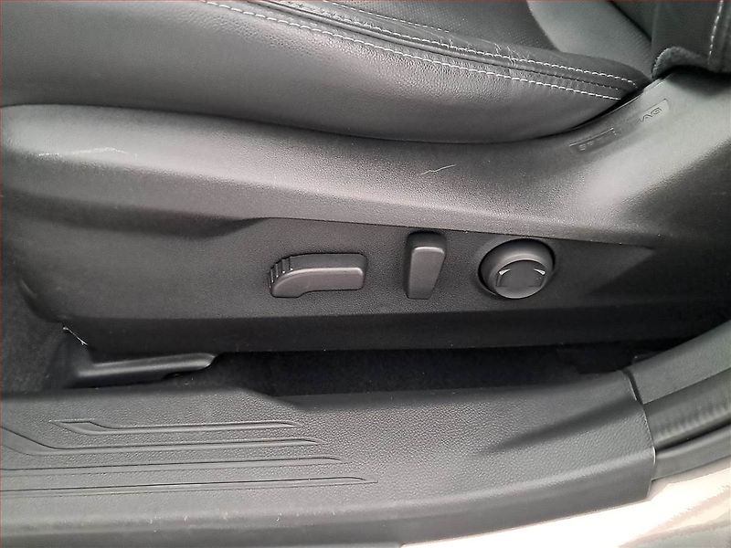 Subaru Outback (2021) 2.5 i - fotka 24 z 25