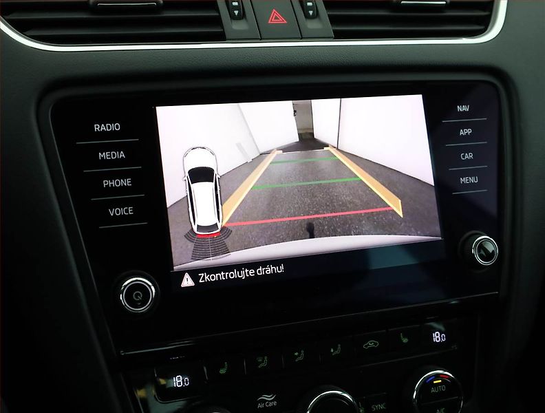 Škoda Octavia (2020) Ambition 1.0 TSI, Navi - fotka 14 z 20