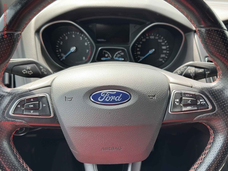 Ford Focus (2017) 1.5T, 2.maj,ČR, Klima - fotka 12 z 19