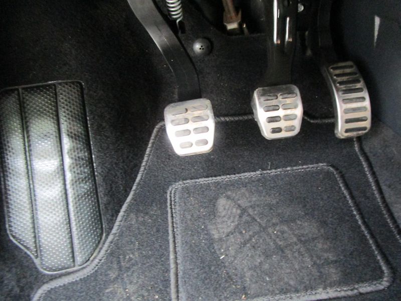 Škoda Roomster 1,2TSI-63KW-NOVÁ STK - fotka 16 z 18