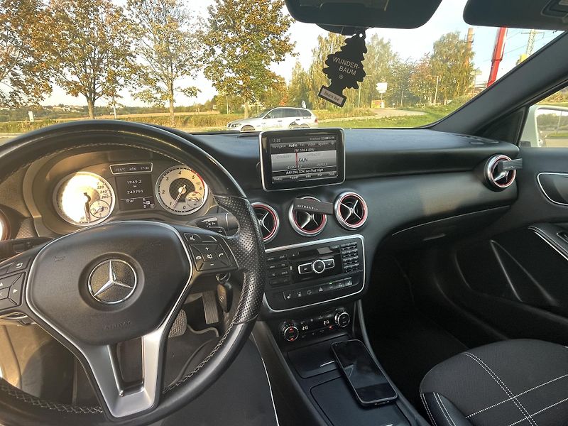 Mercedes-Benz Třídy A (2013) - fotka 18 z 24